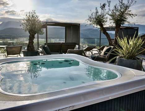 Hotel- Kaltern- Sky Spa- 4 Sterne - Whirlpool - Panorama